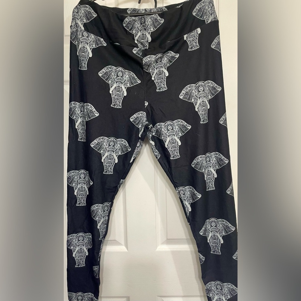 Black Leggings with Elephant Design
